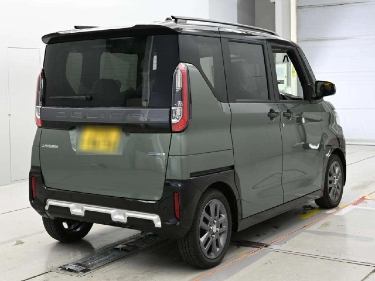 MITSUBISHI DELICA MINI