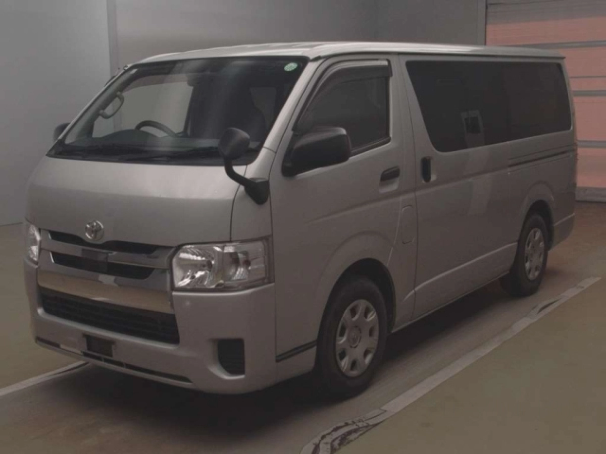 TOYOTA REGIUS ACE VAN GDH201V 2019