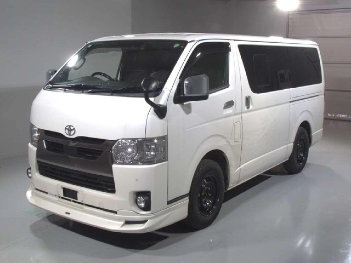 TOYOTA HIACE VAN GDH206V 2021
