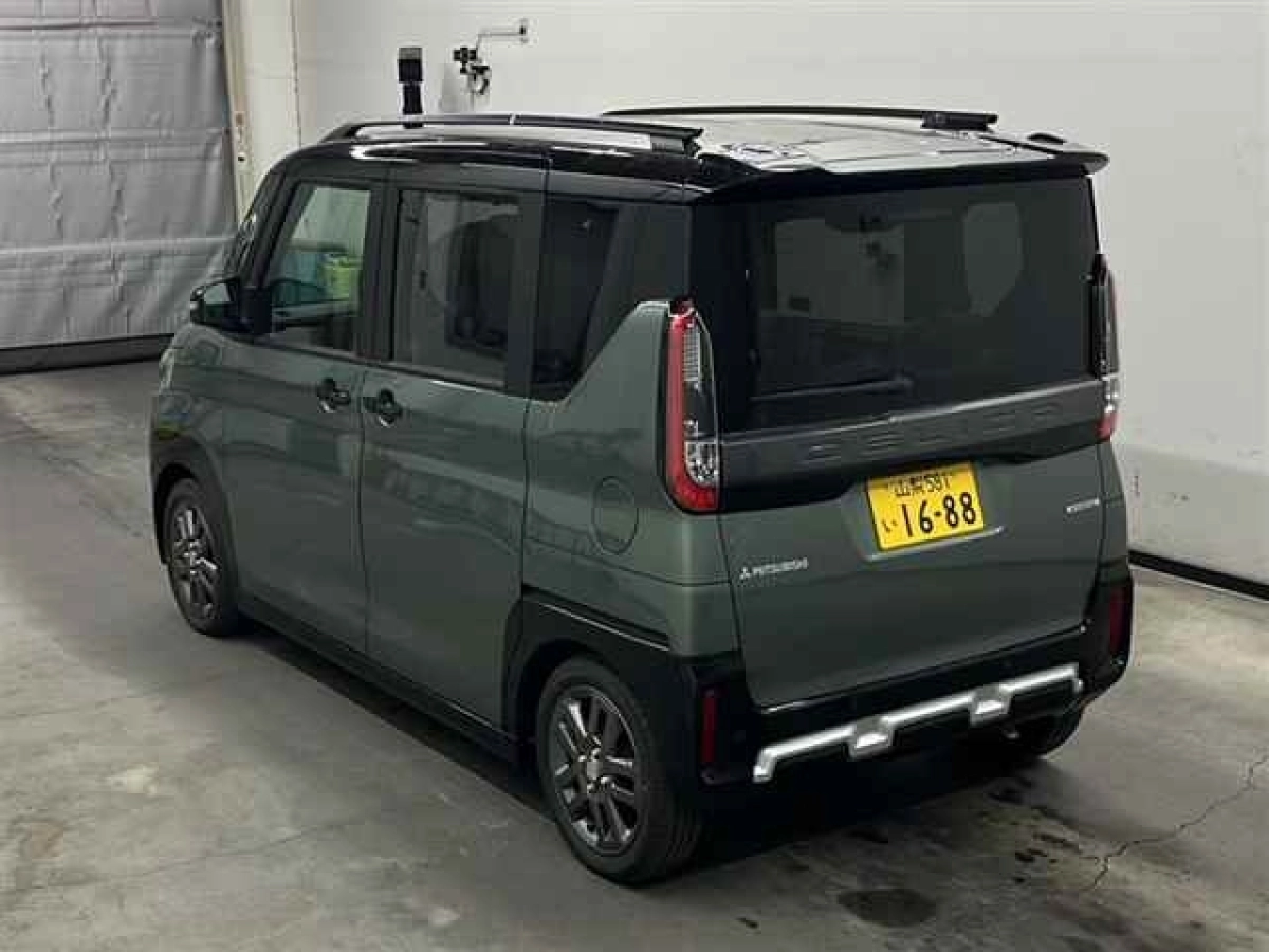 MITSUBISHI DELICA MINI