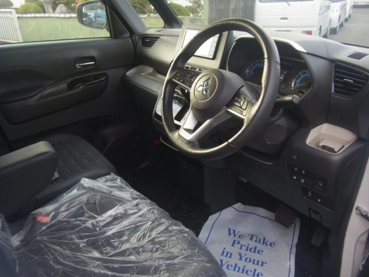 MITSUBISHI DELICA MINI