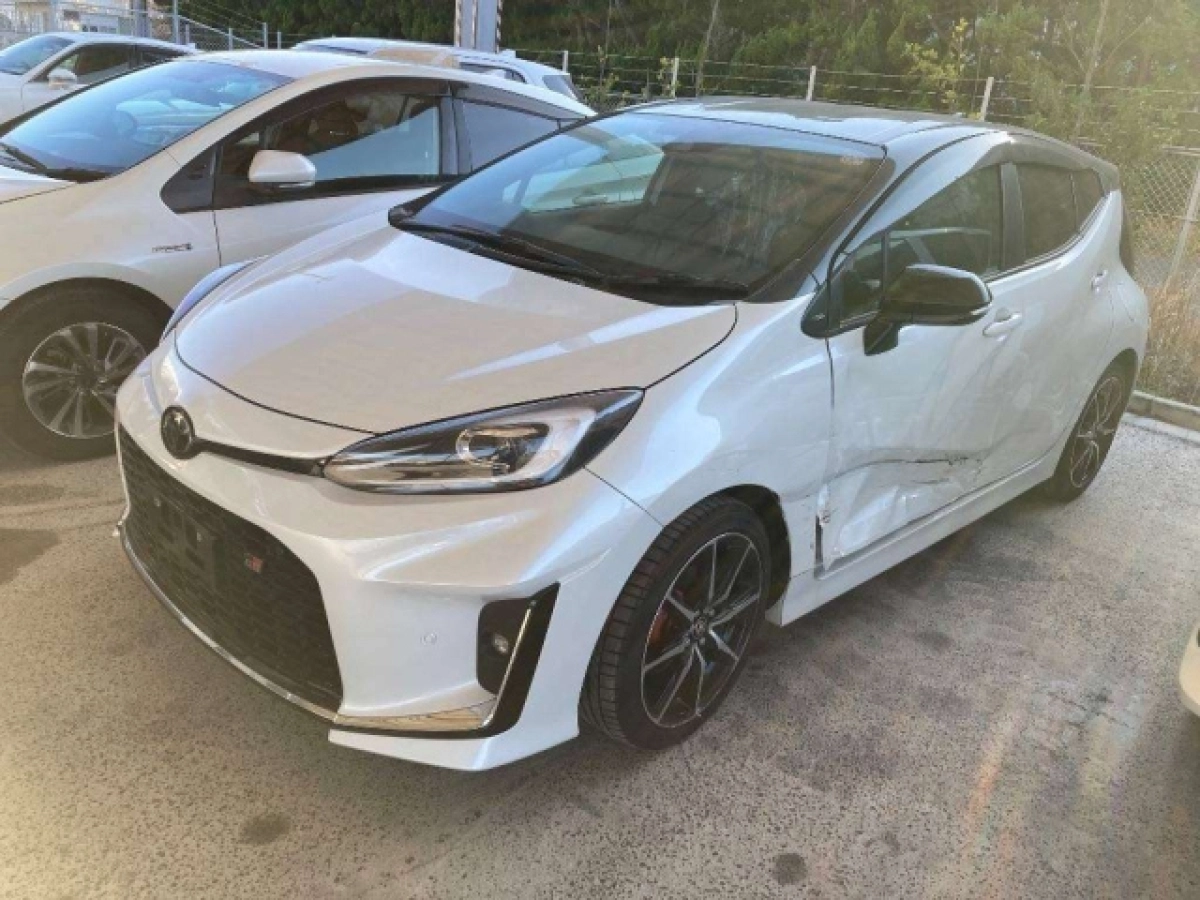 TOYOTA AQUA MXPK11 2024