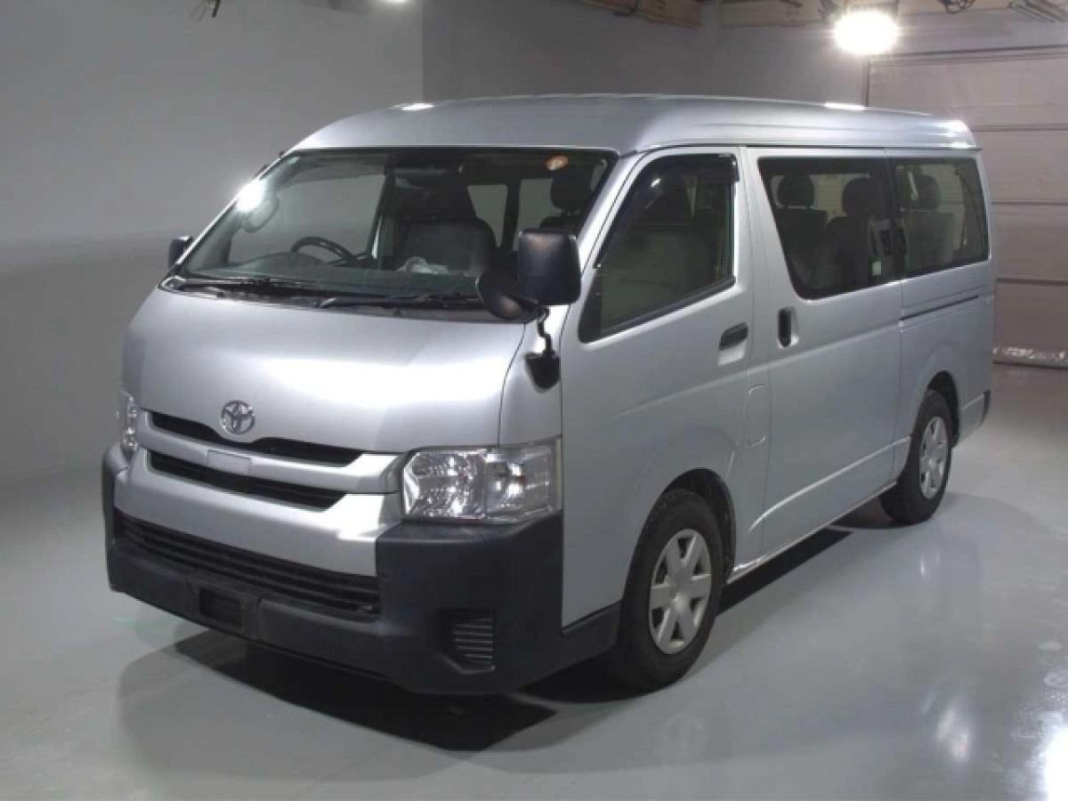 TOYOTA HIACE TRH214W 2019