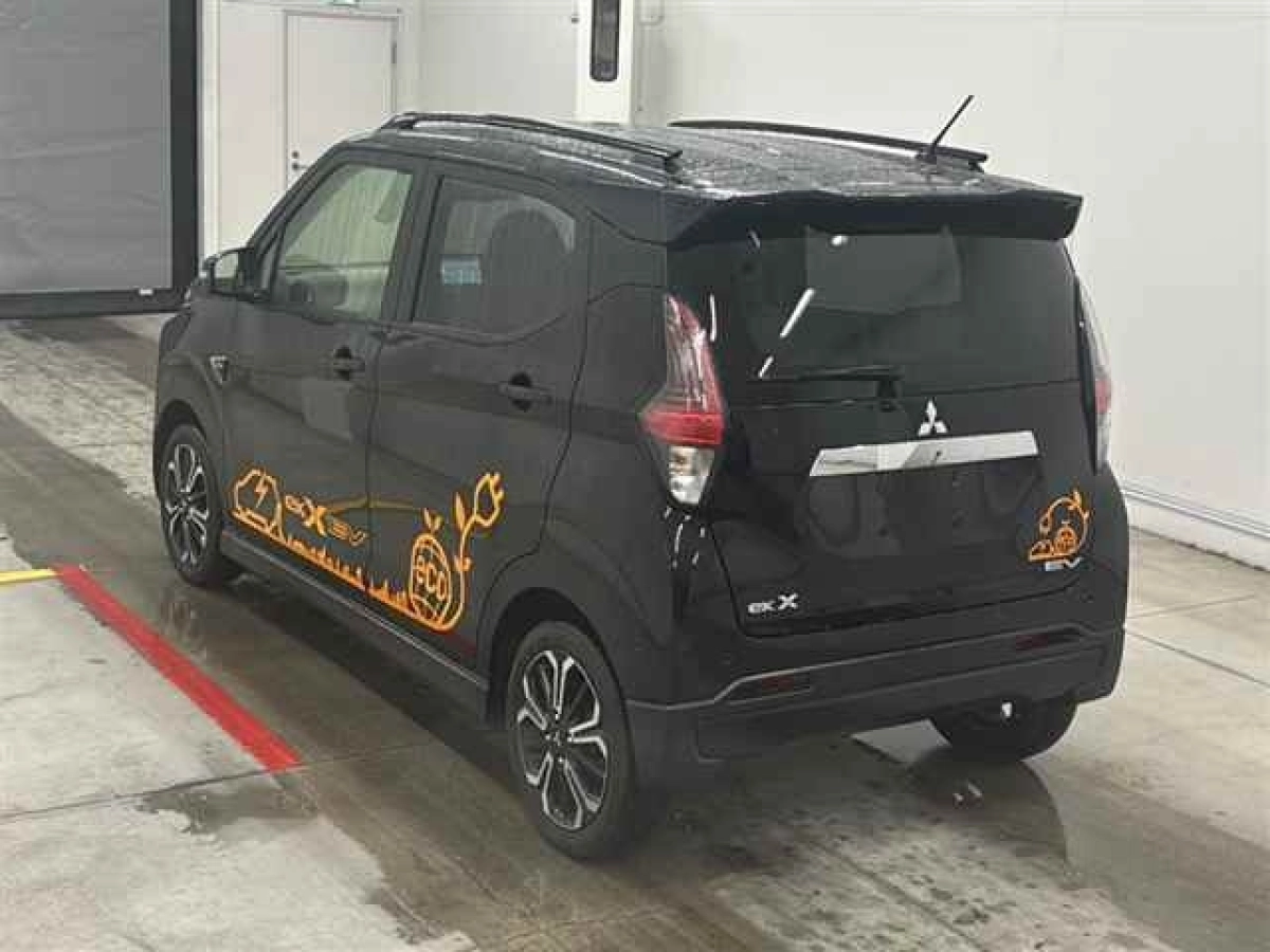MITSUBISHI EK X EV