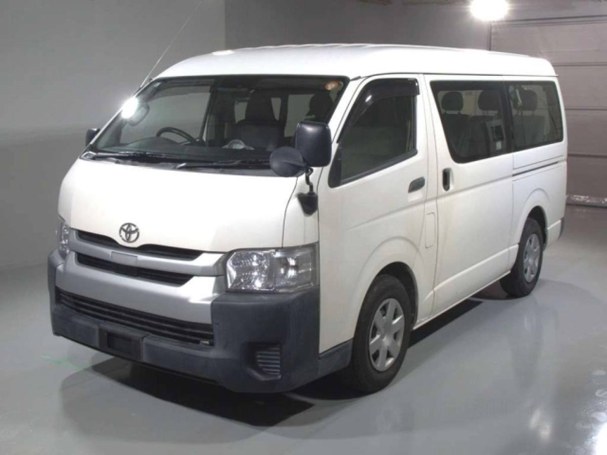 TOYOTA HIACE TRH214W 2019
