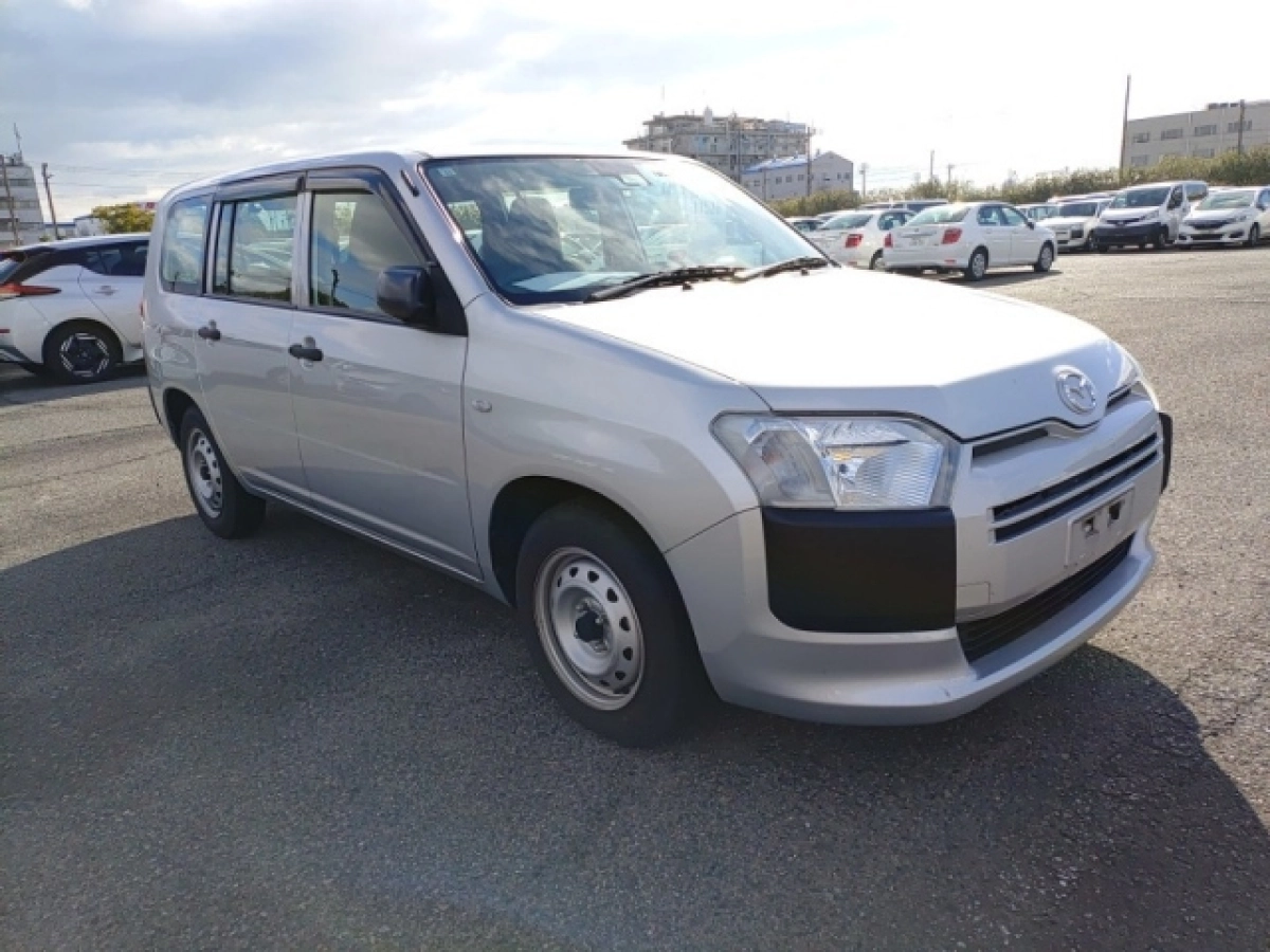 MAZDA FAMILIA VAN