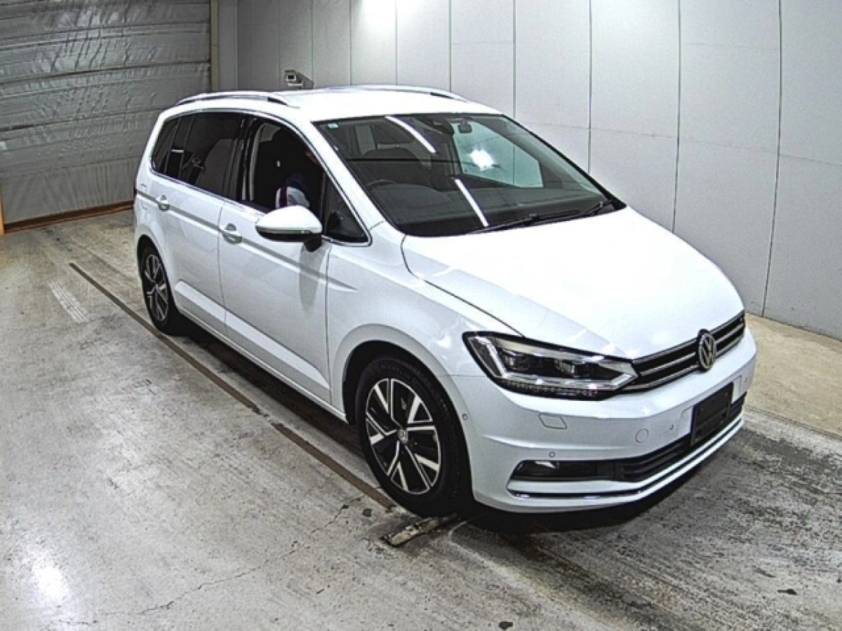 VOLKSWAGEN GOLF TOURAN 1TDFG 2019