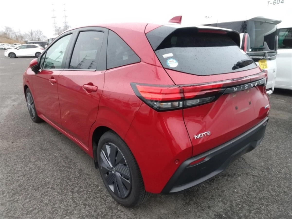 NISSAN NOTE