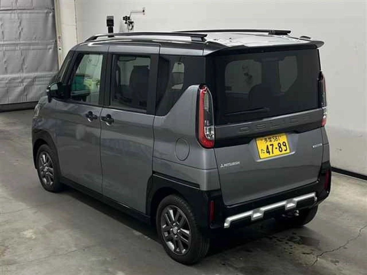 MITSUBISHI DELICA MINI