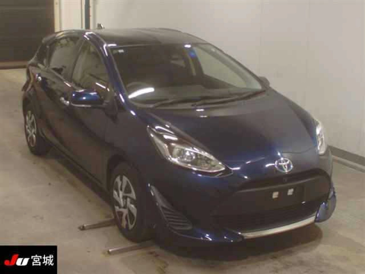 TOYOTA AQUA NHP10 2020