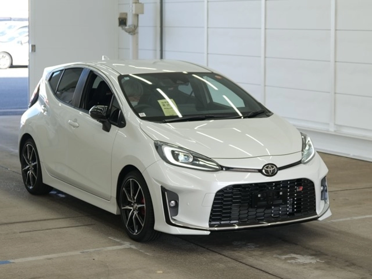 TOYOTA AQUA MXPK11 2024