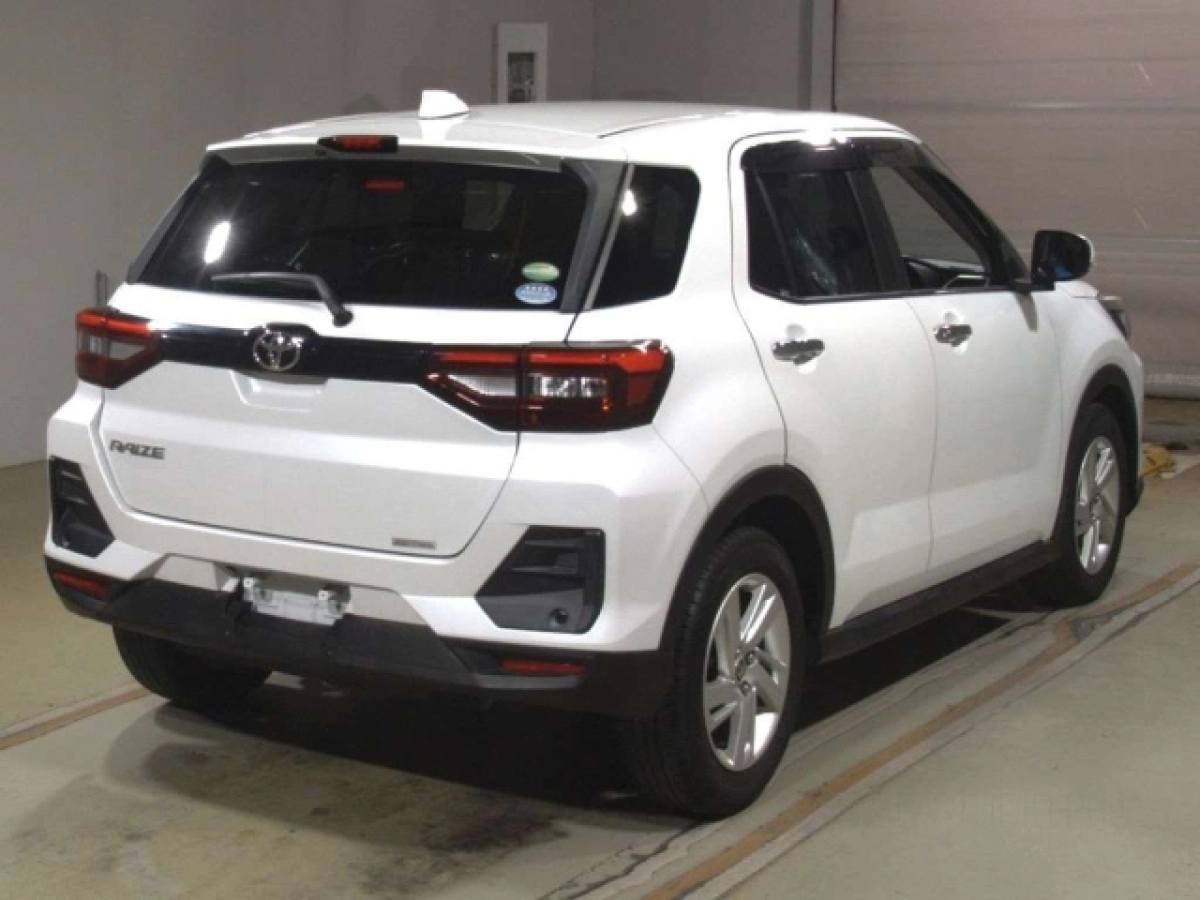TOYOTA RAIZE