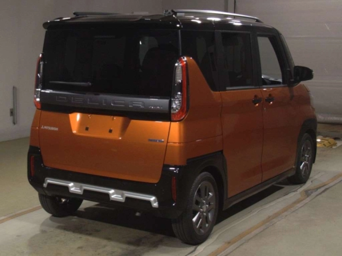 MITSUBISHI DELICA MINI