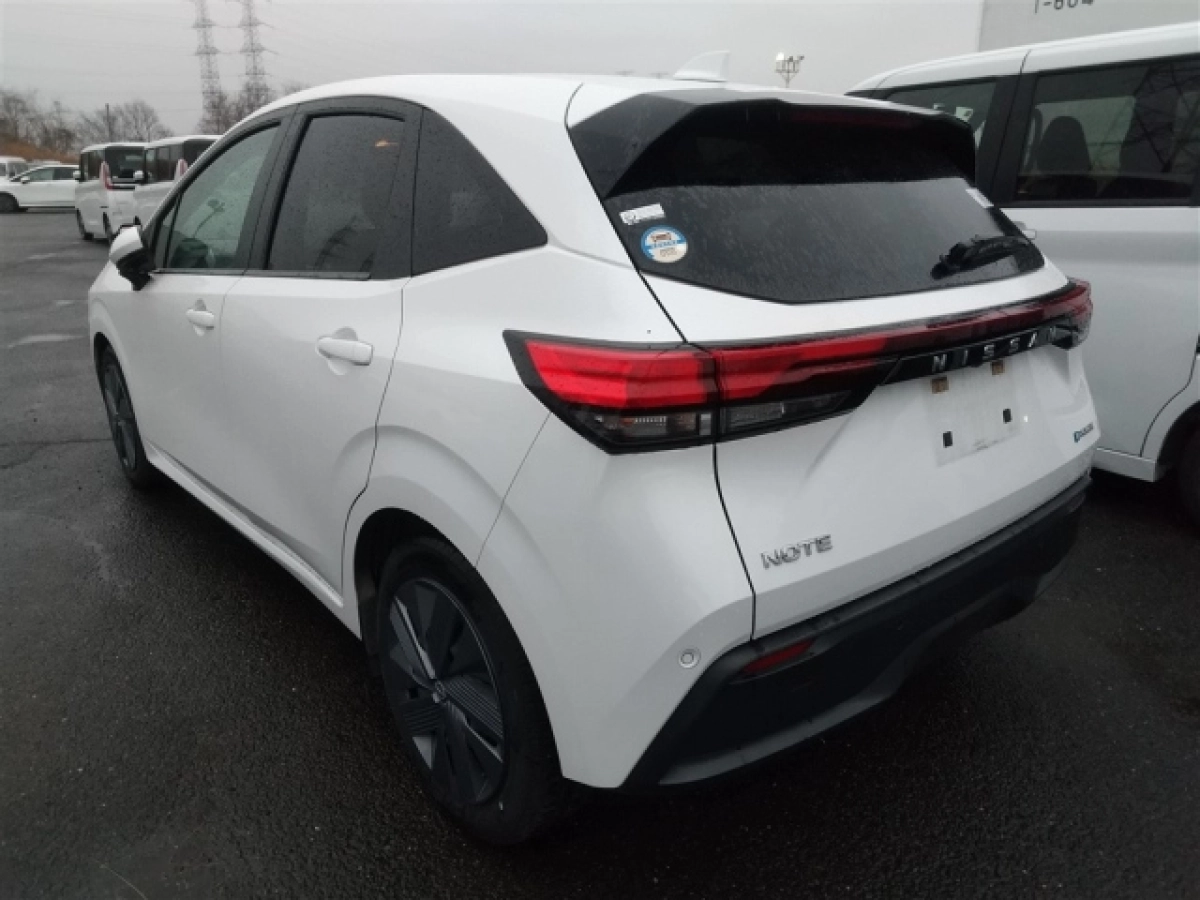 NISSAN NOTE