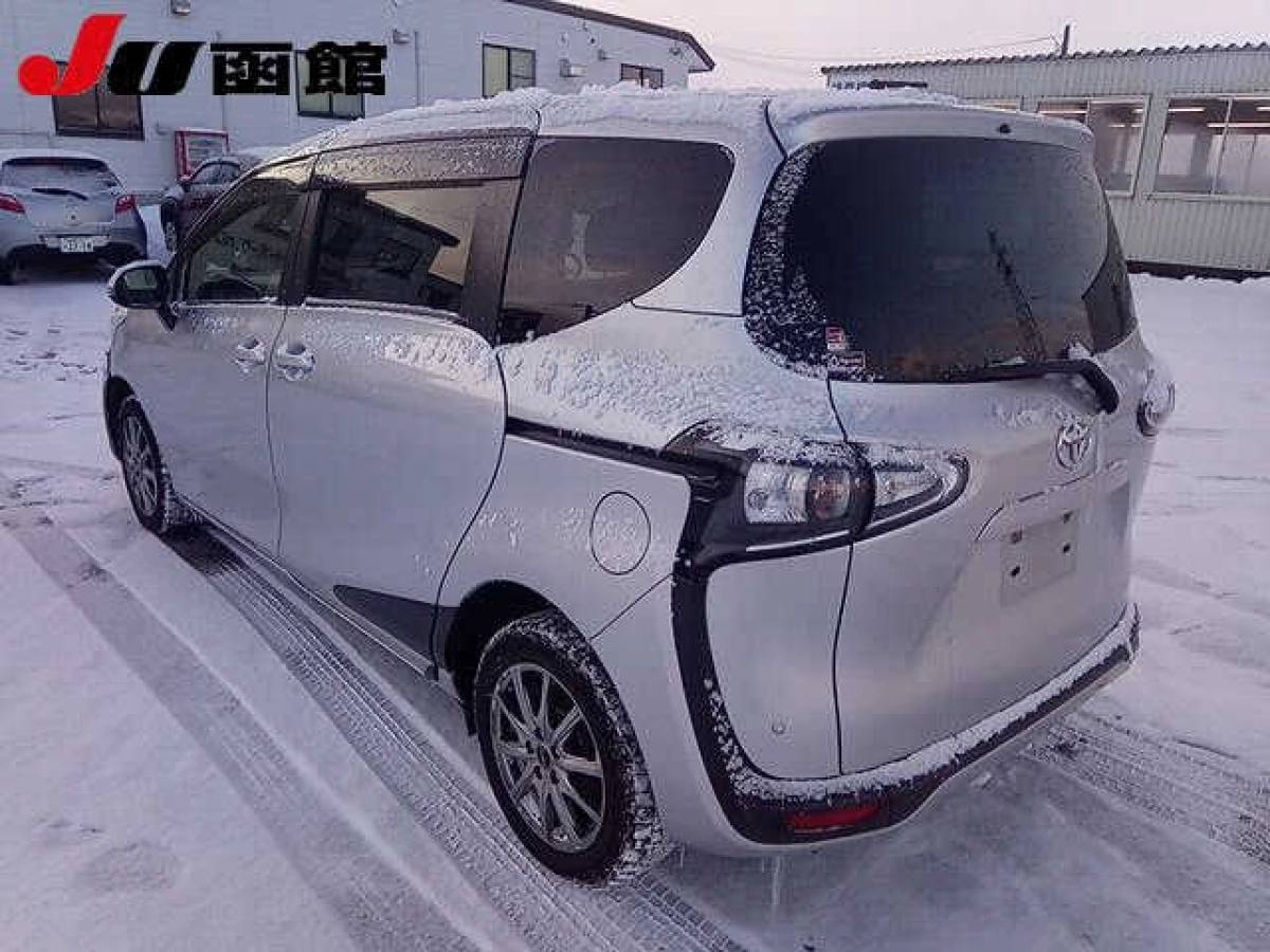 TOYOTA SIENTA