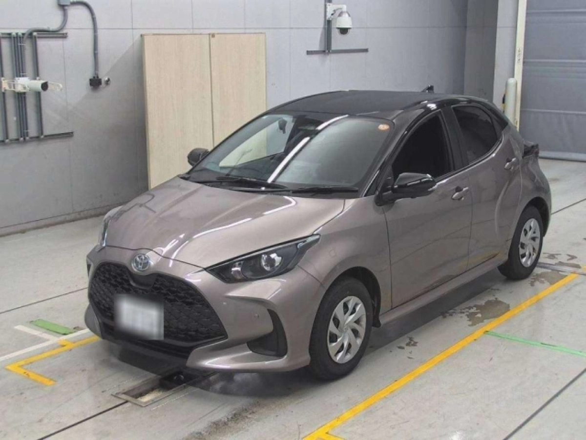 TOYOTA YARIS KSP210 2025