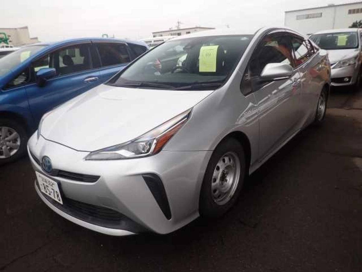 TOYOTA PRIUS ZVW51 2019
