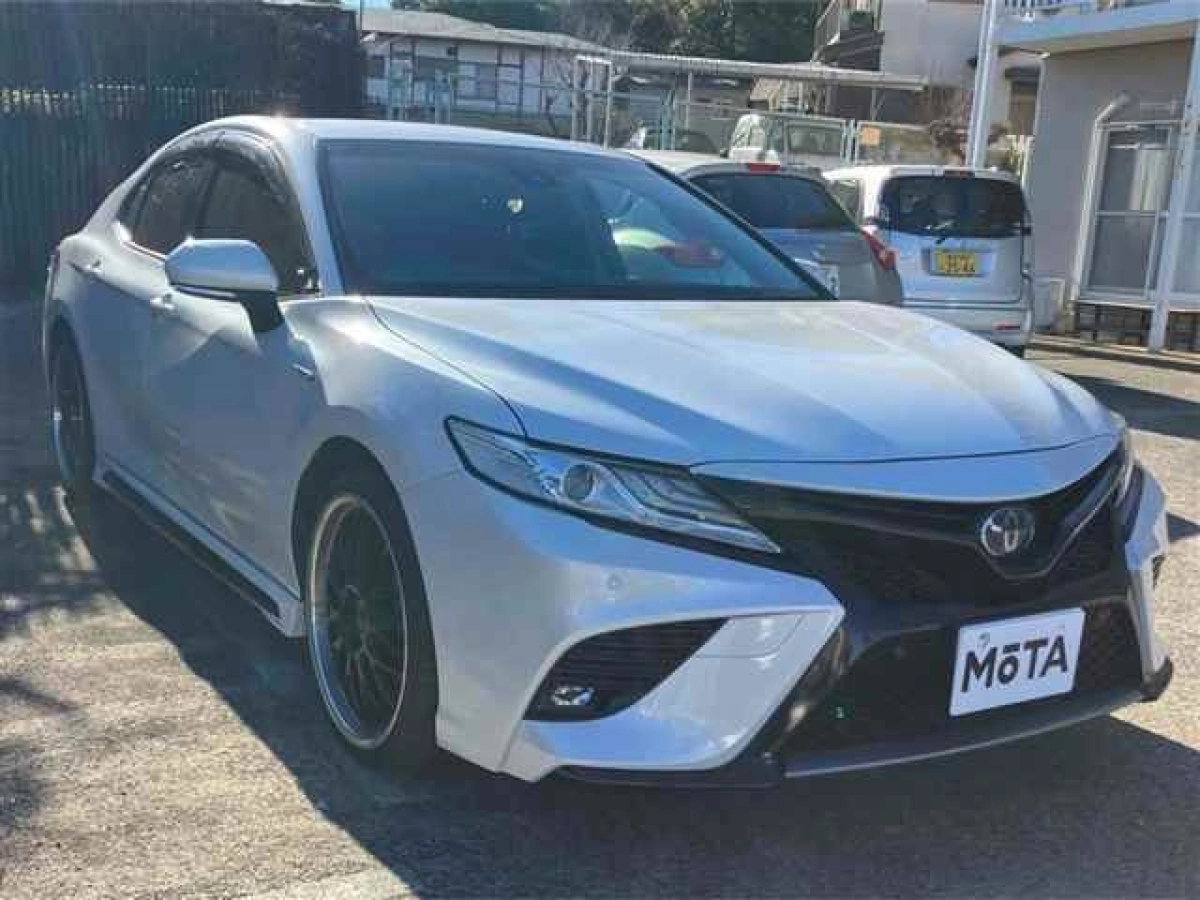TOYOTA CAMRY