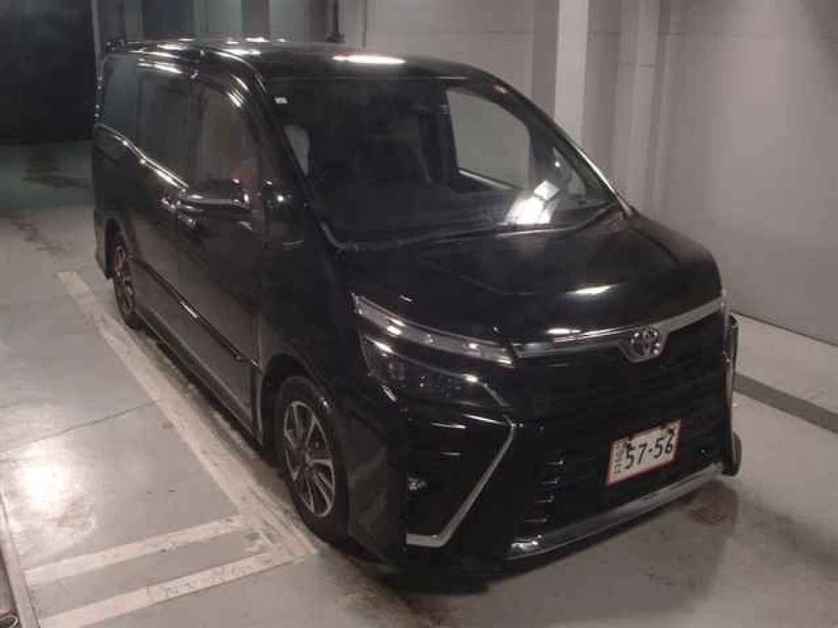 TOYOTA VOXY ZRR80W 2021