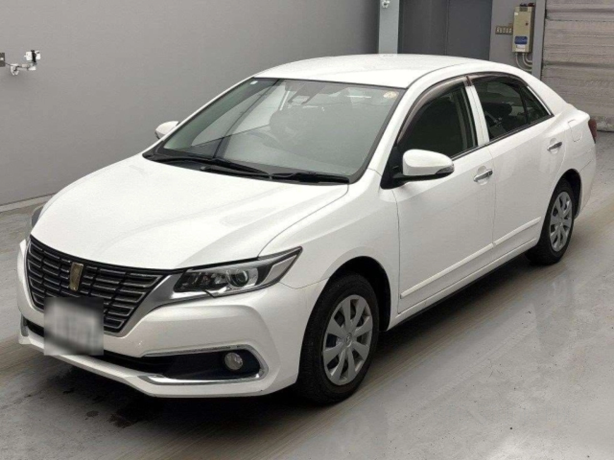TOYOTA PREMIO ZRT260 2020