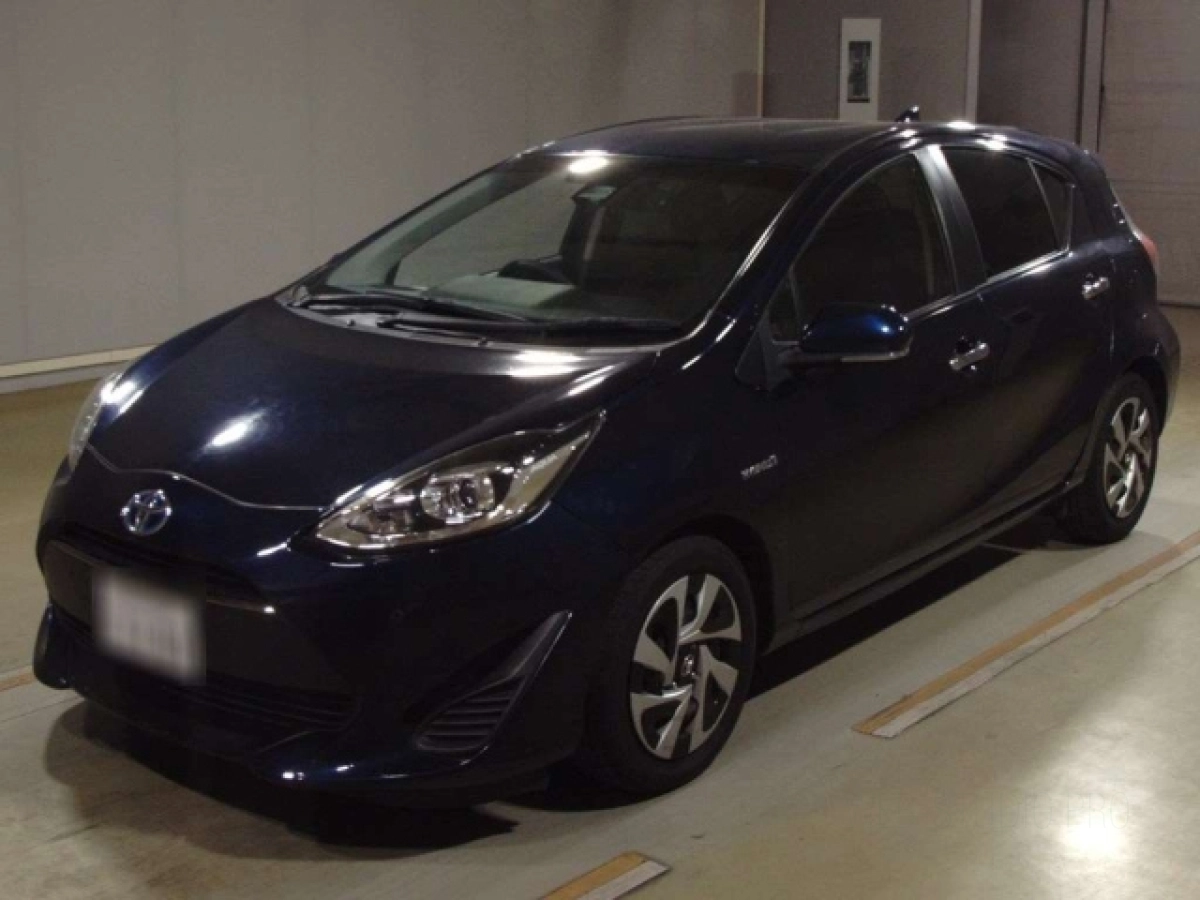 TOYOTA AQUA NHP10 2020