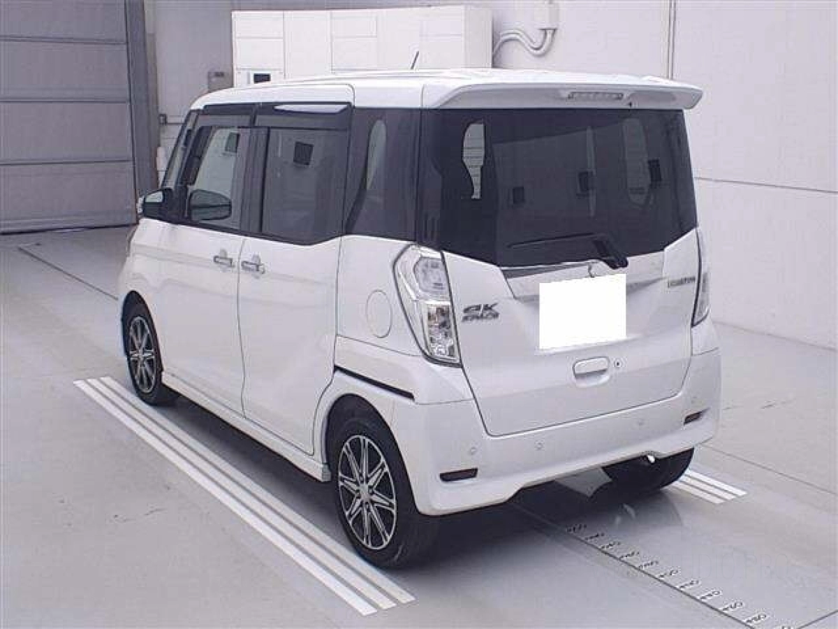 MITSUBISHI EK SPACE