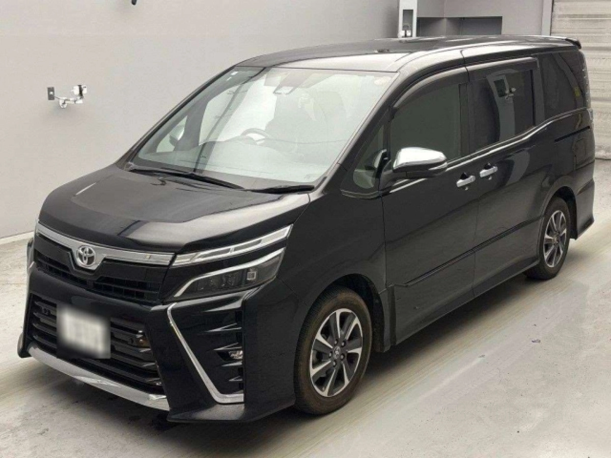 TOYOTA VOXY ZRR80W 2020
