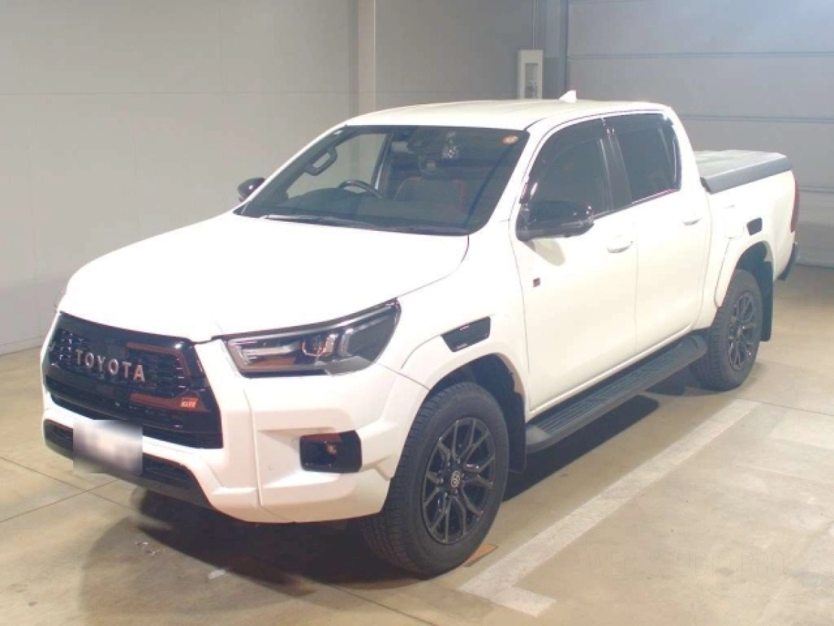 TOYOTA HILUX GUN125 2023