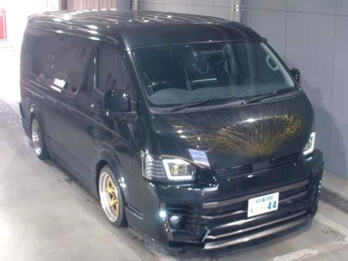 TOYOTA HIACE TRH214W 2024