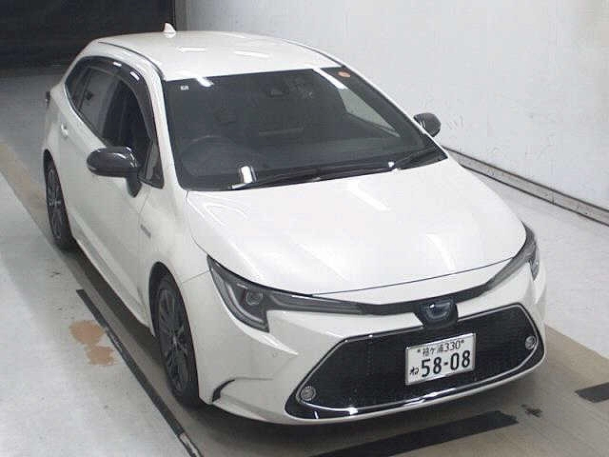 TOYOTA COROLLA TOURING ZWE211W 2020