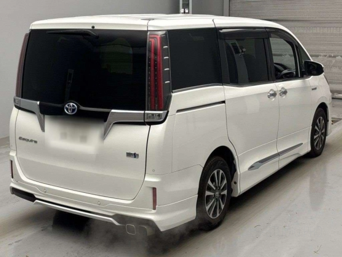 TOYOTA ESQUIRE ZWR80G 2019