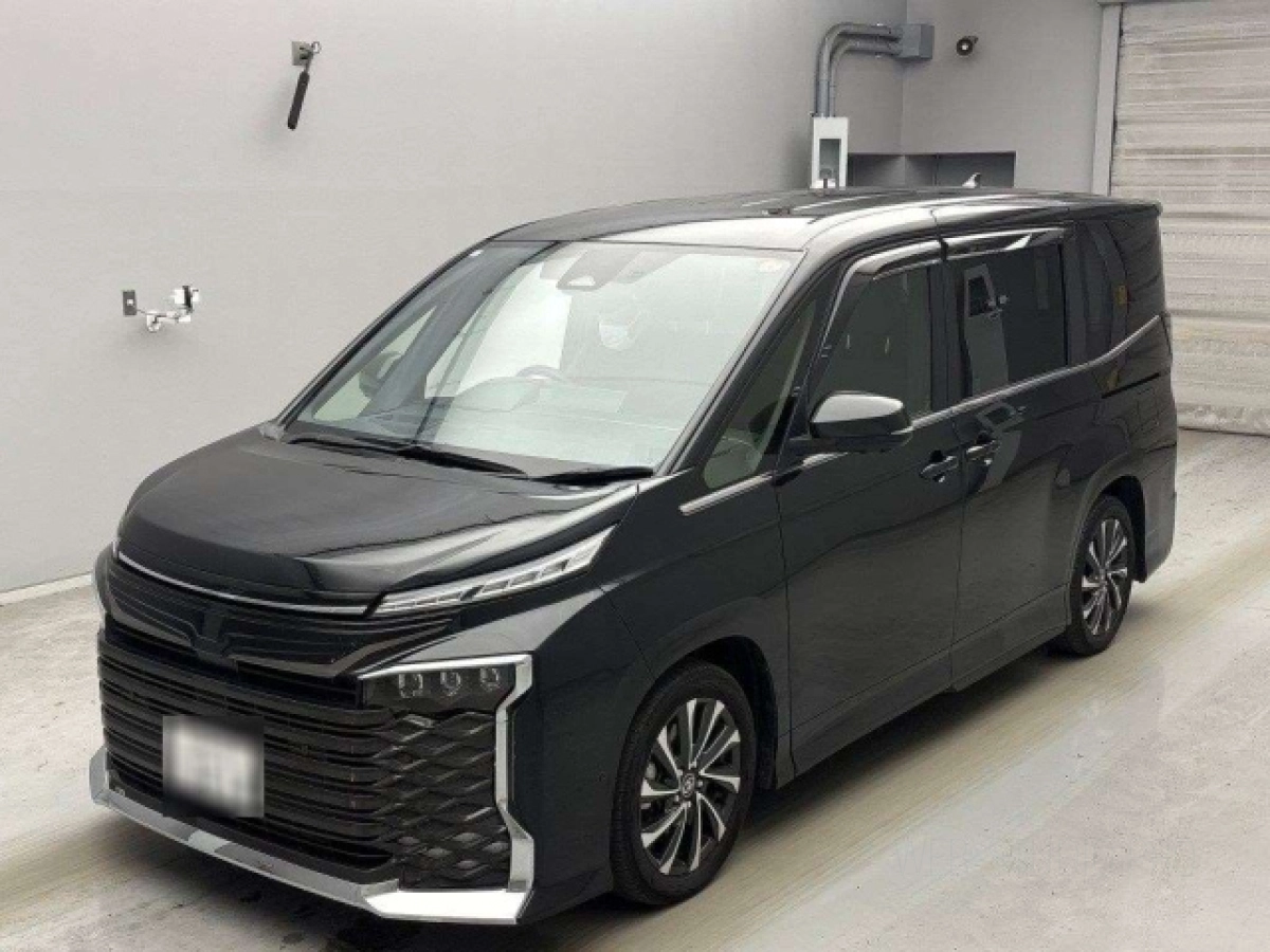 TOYOTA VOXY ZWR90W 2024