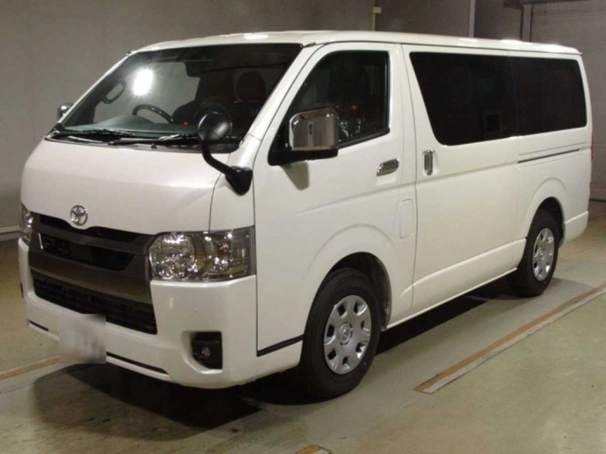 TOYOTA HIACE VAN GDH201V 2025
