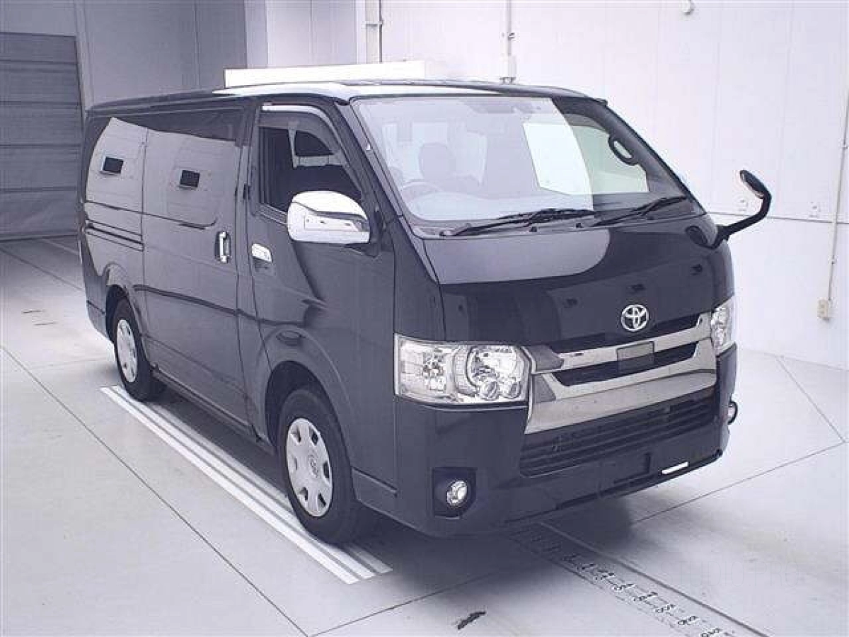 TOYOTA REGIUS ACE VAN GDH206V 2019