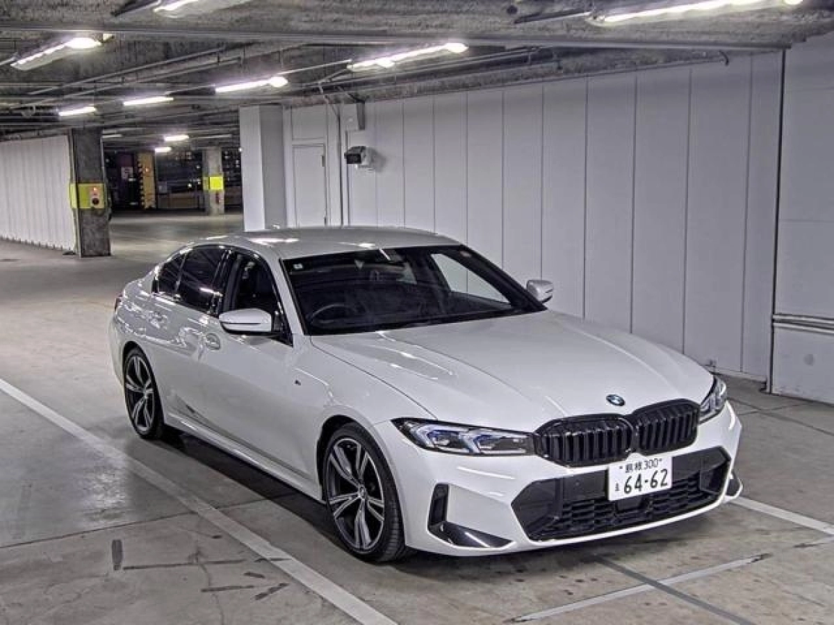 BMW 3 SERIES 5V20 2024