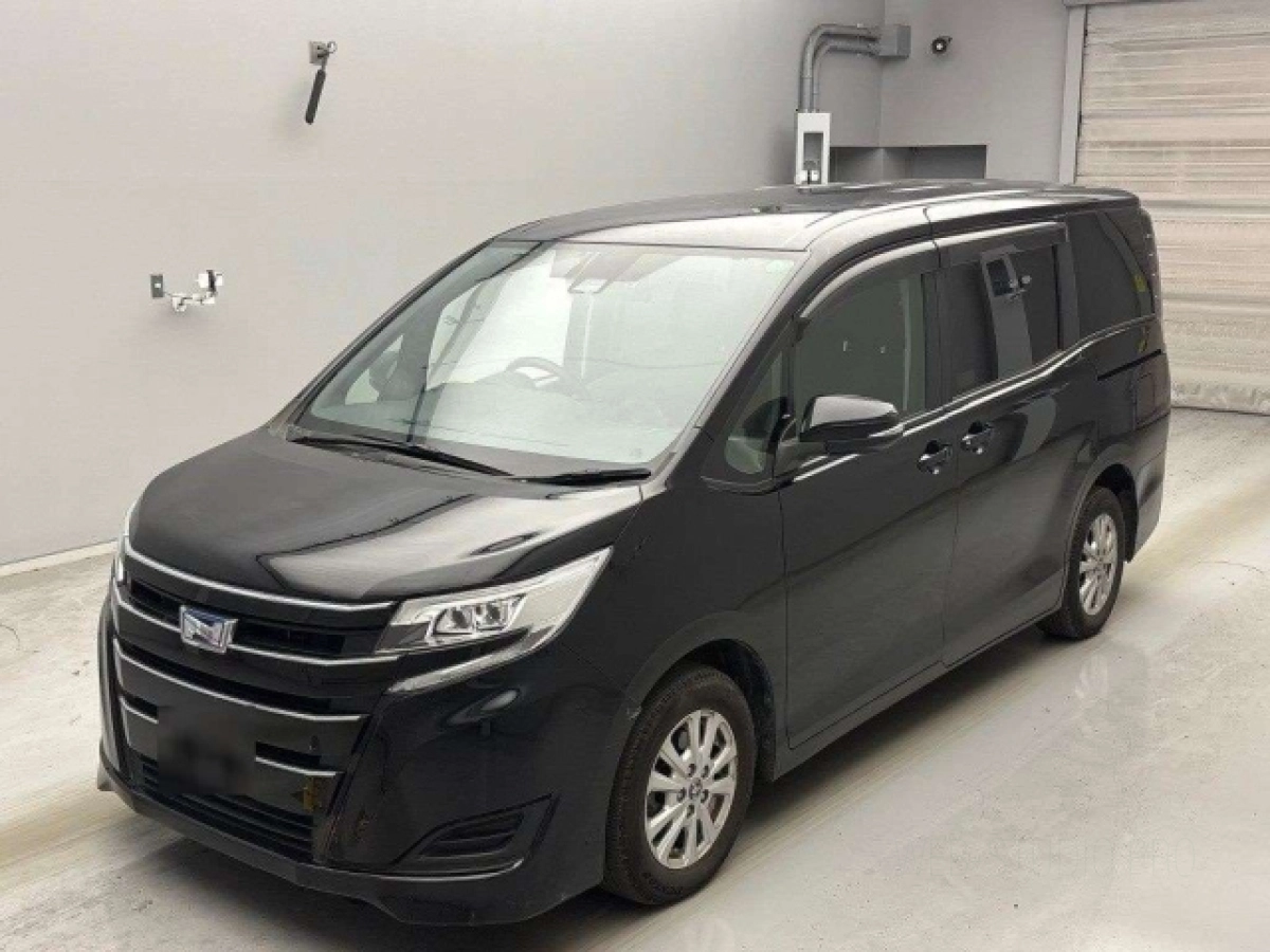 TOYOTA NOAH ZWR80G 2020