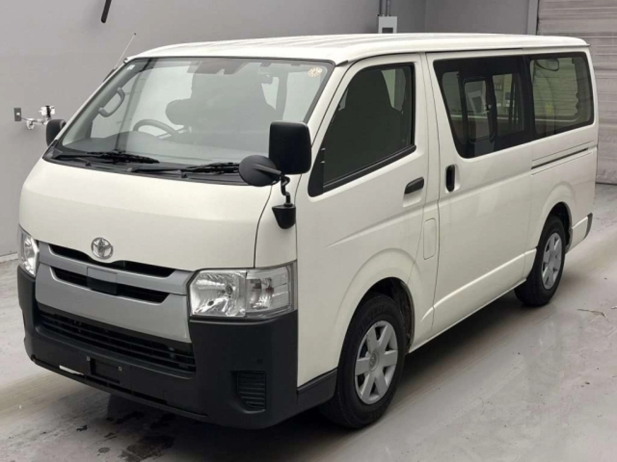 TOYOTA HIACE VAN TRH200V 2019