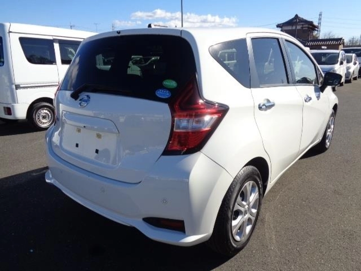 NISSAN NOTE