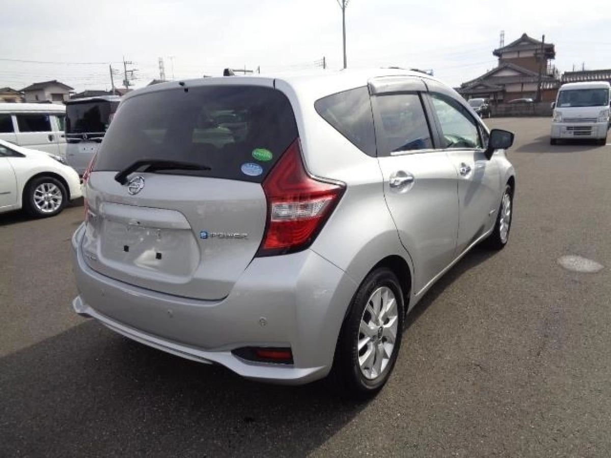 NISSAN NOTE