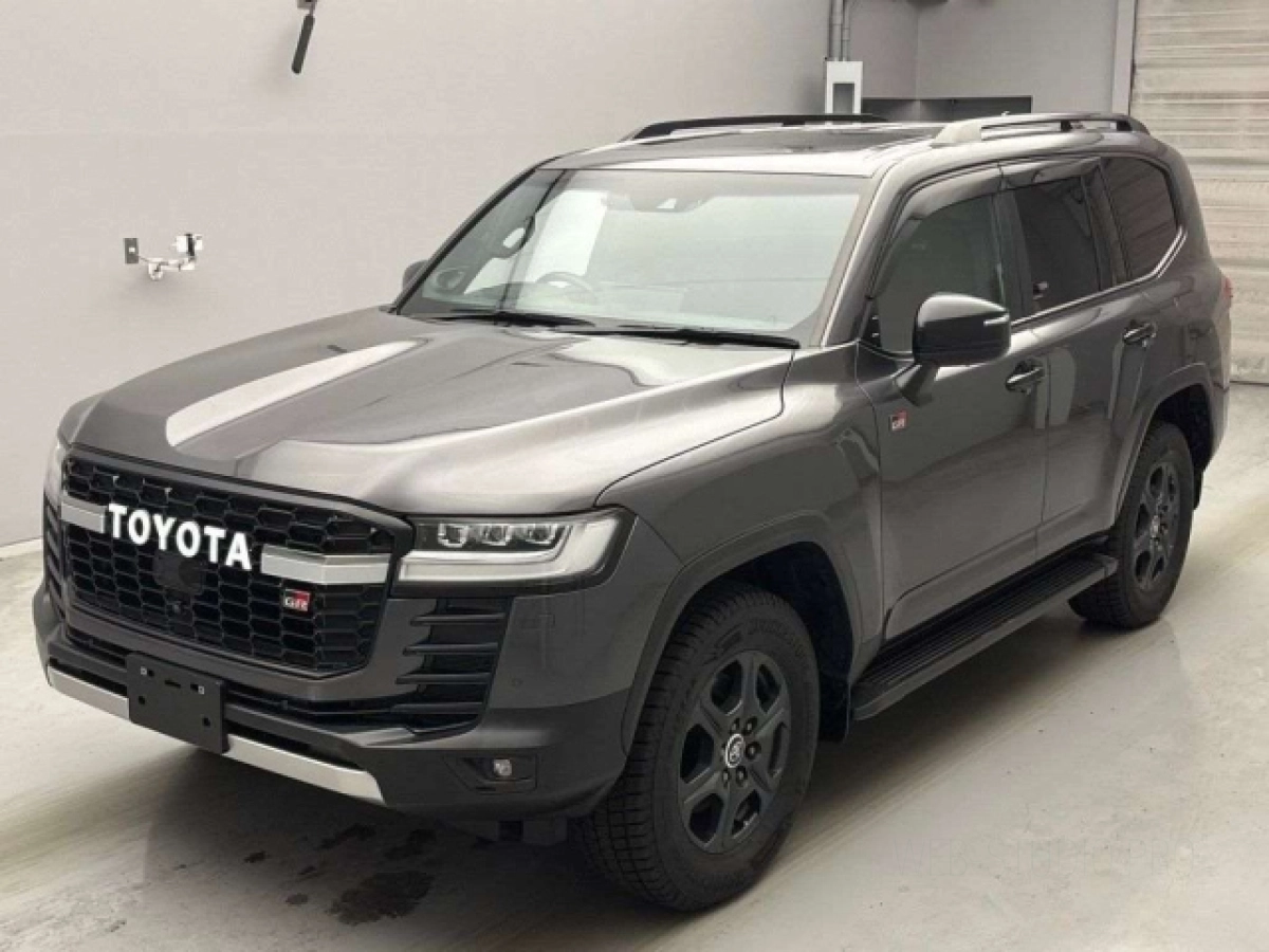 TOYOTA LAND CRUISER FJA300W 2023