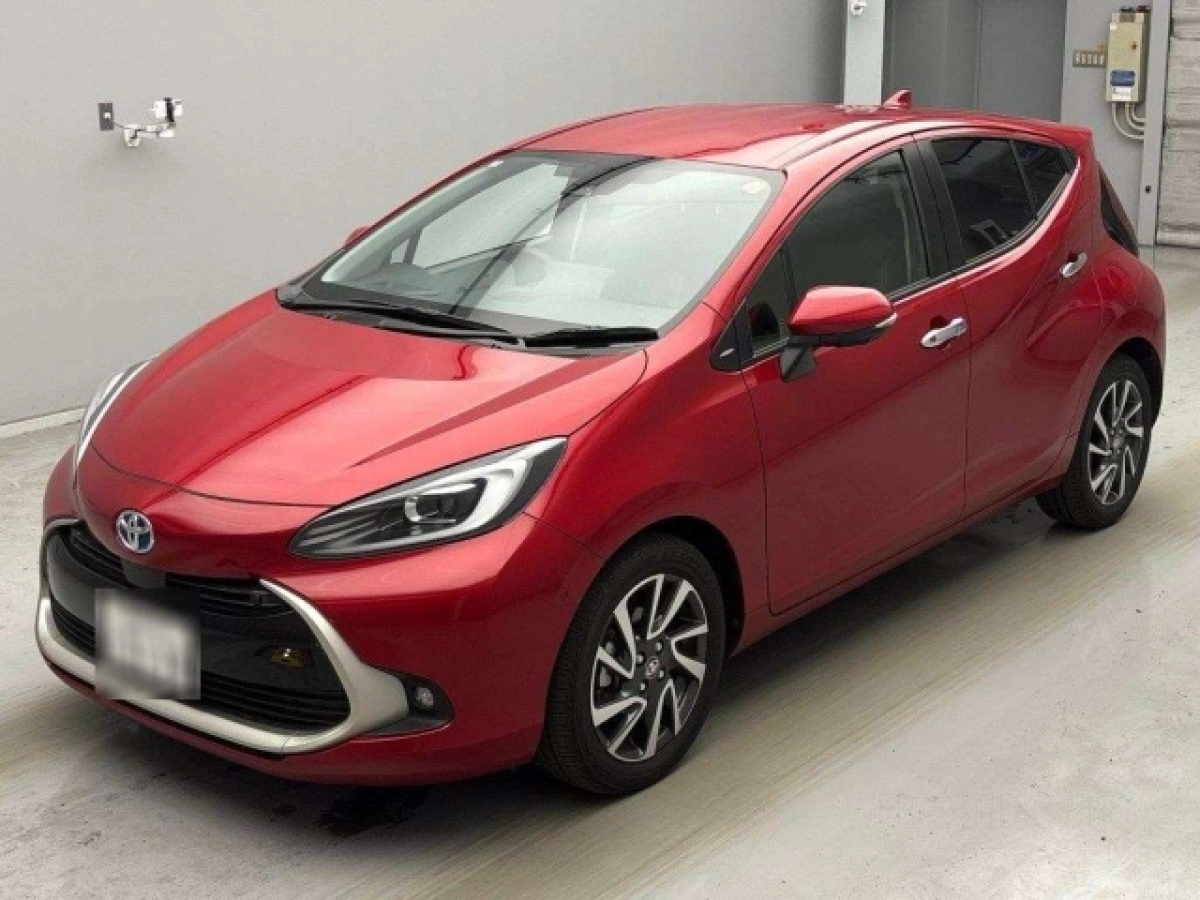TOYOTA AQUA MXPK11 2025