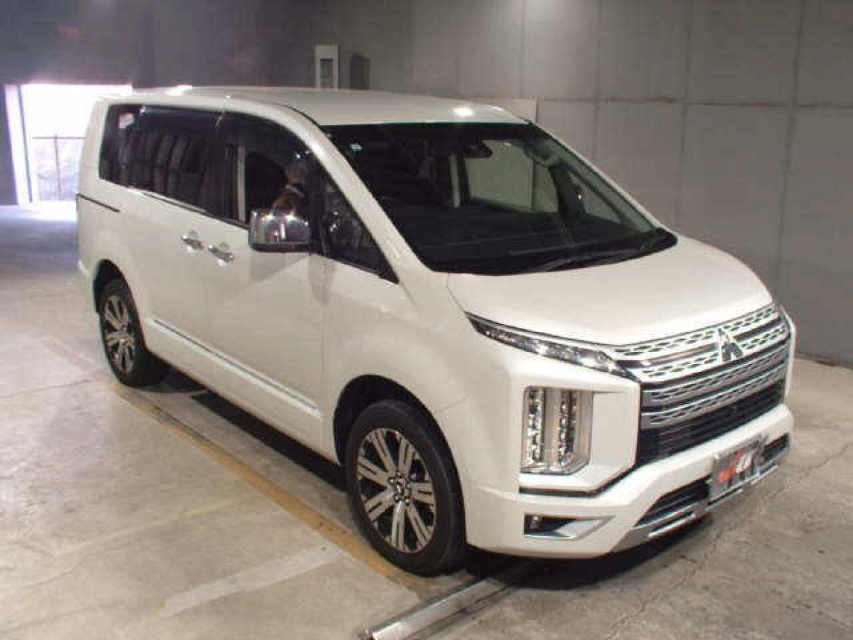 MITSUBISHI DELICA D5 CV1W 2019