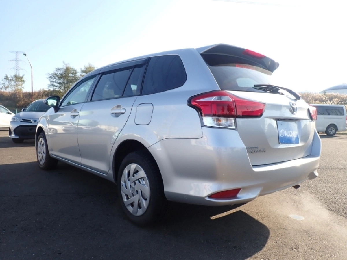 TOYOTA COROLLA FIELDER