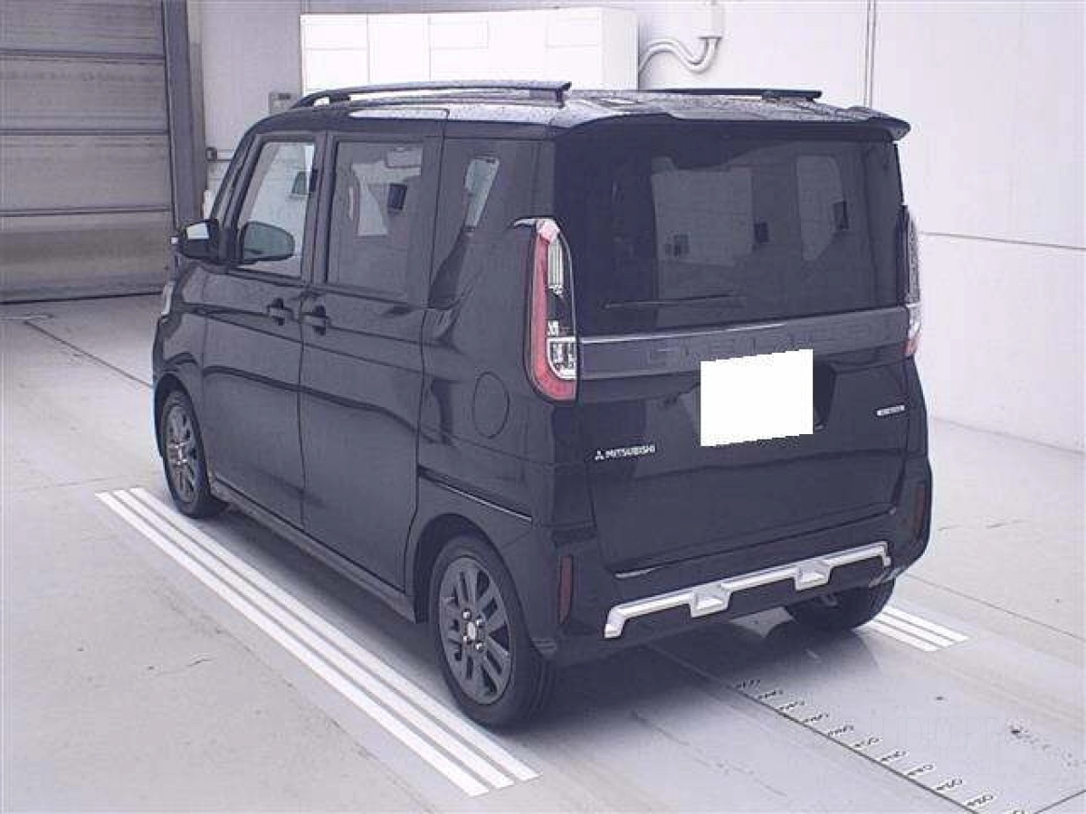 MITSUBISHI DELICA MINI