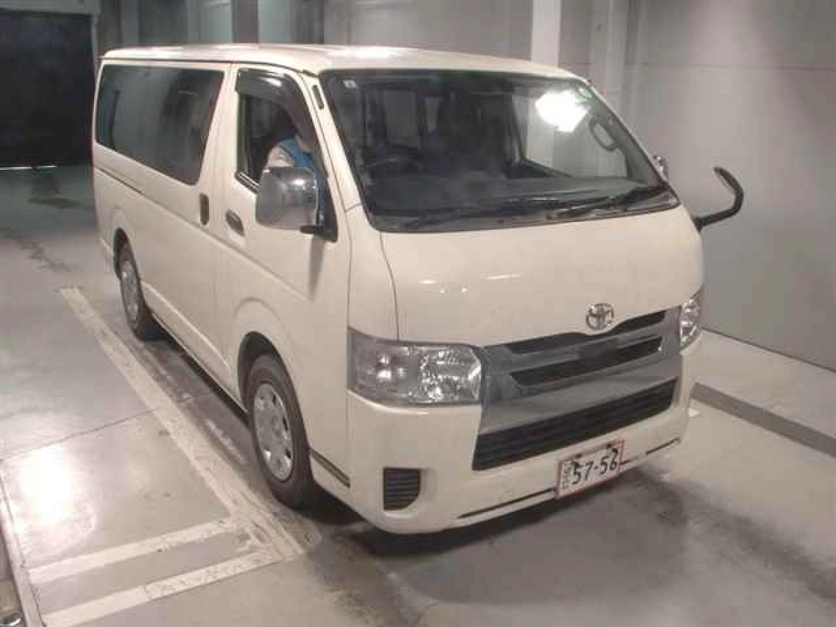 TOYOTA HIACE VAN GDH201V 2020