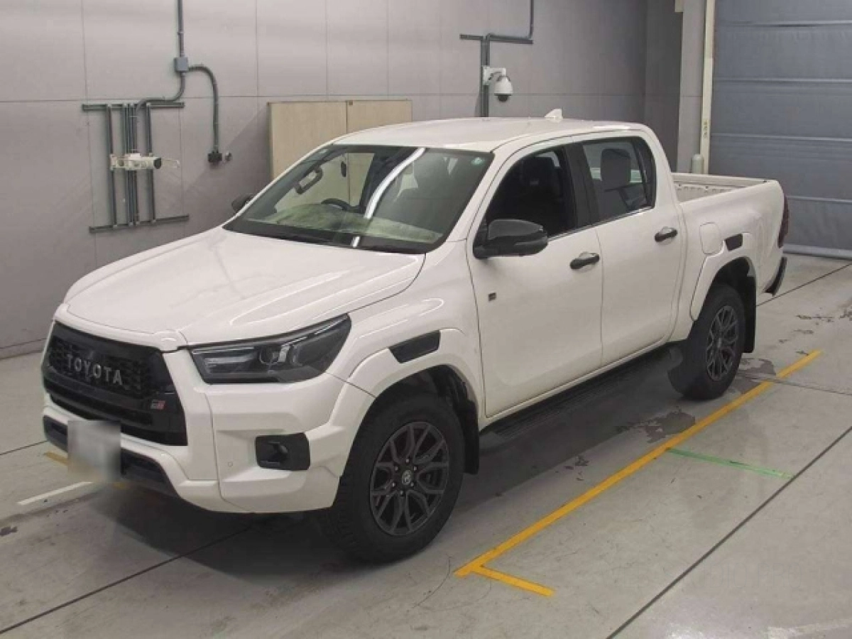 TOYOTA HILUX GUN125 2023