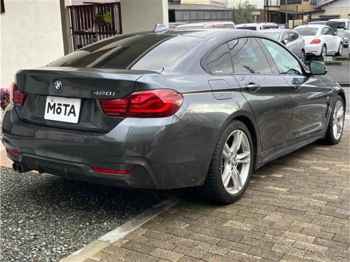 BMW 4 SERIES