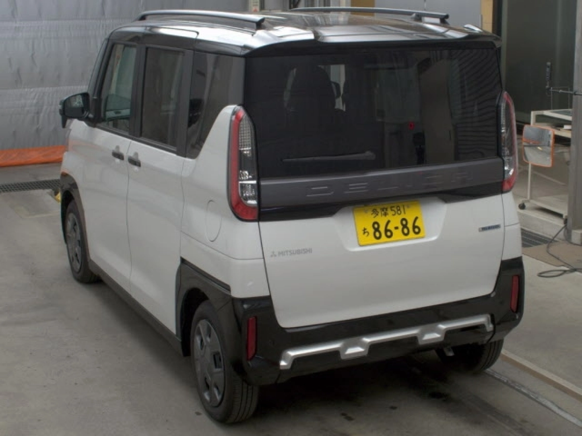 MITSUBISHI DELICA MINI