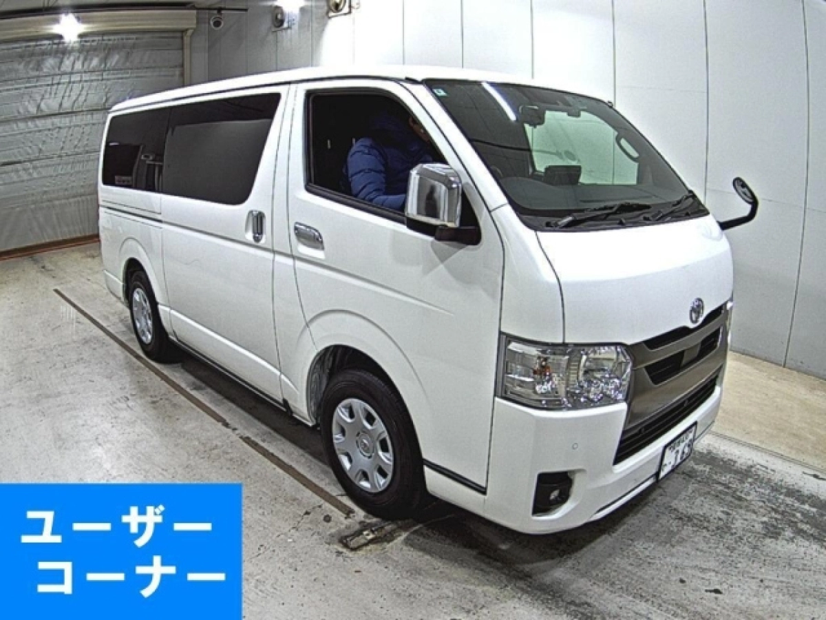 TOYOTA HIACE VAN GDH206V 2025