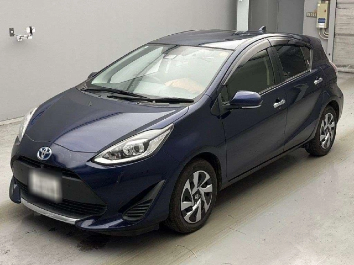 TOYOTA AQUA NHP10 2020